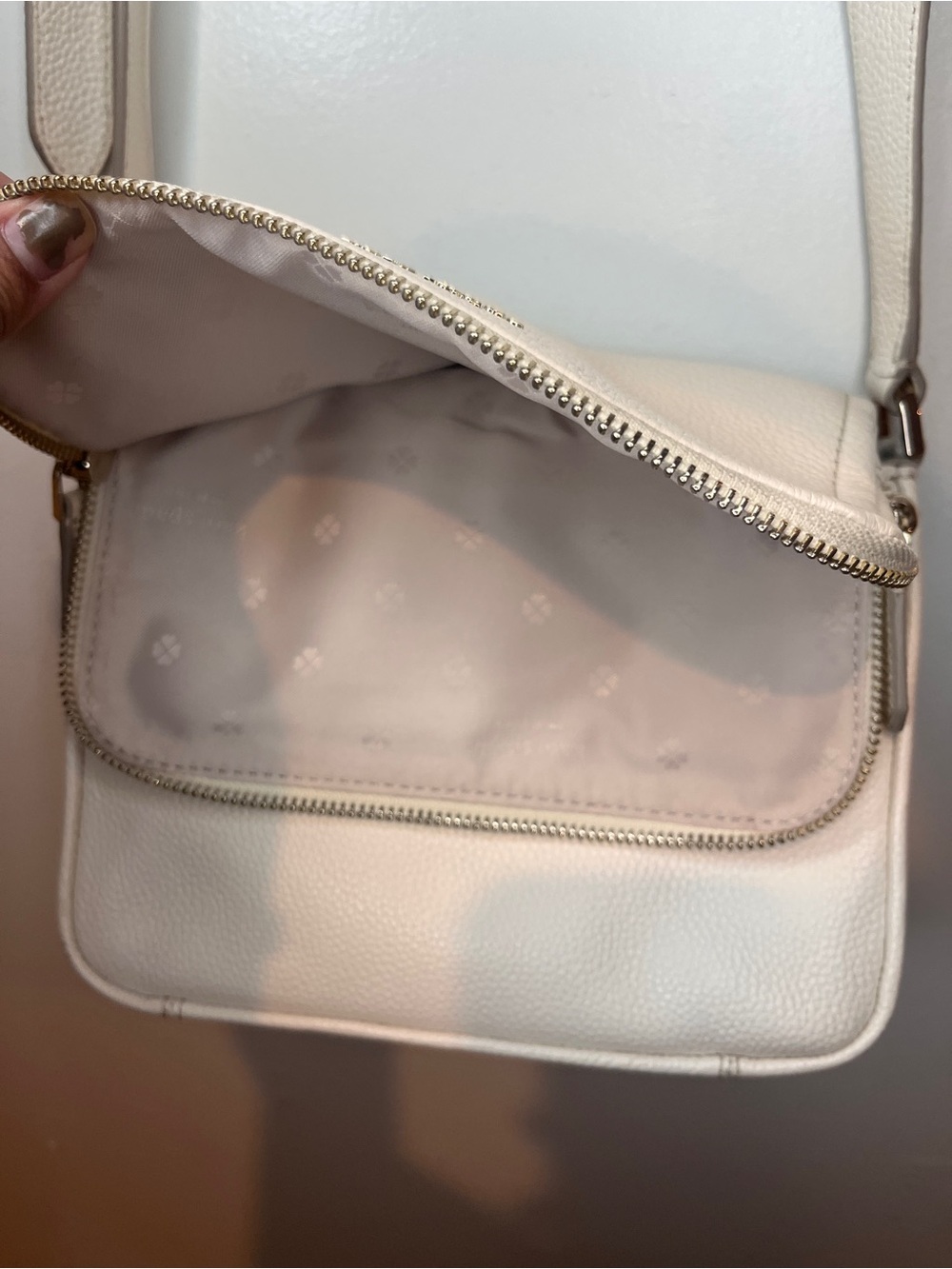 Kate Spade Leather Light Teal Crossbody Bag GENTLY USED - Picture 8 of 14